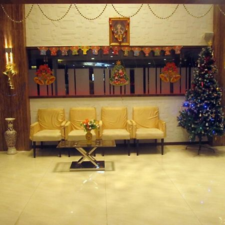 Hotel Blue Lagoon Daman Buitenkant foto